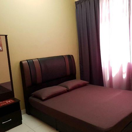 Lindanazri Homestay Mitc Melaka Extérieur photo