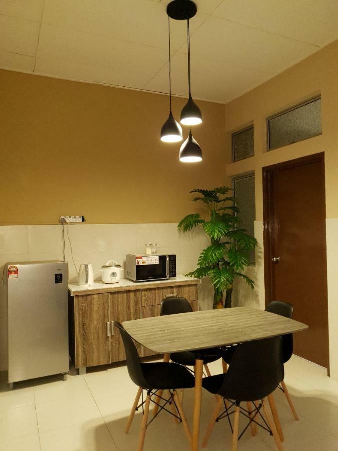 Lindanazri Homestay Mitc Melaka Extérieur photo