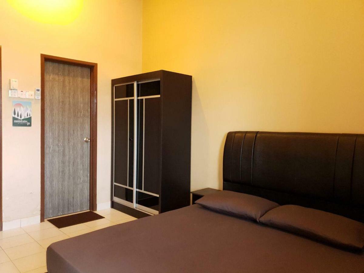Lindanazri Homestay Mitc Melaka Extérieur photo